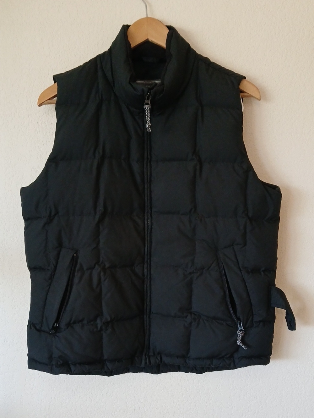 Eddie Bauer Women's Goose Down Filled Black Quilted Puffer Vest